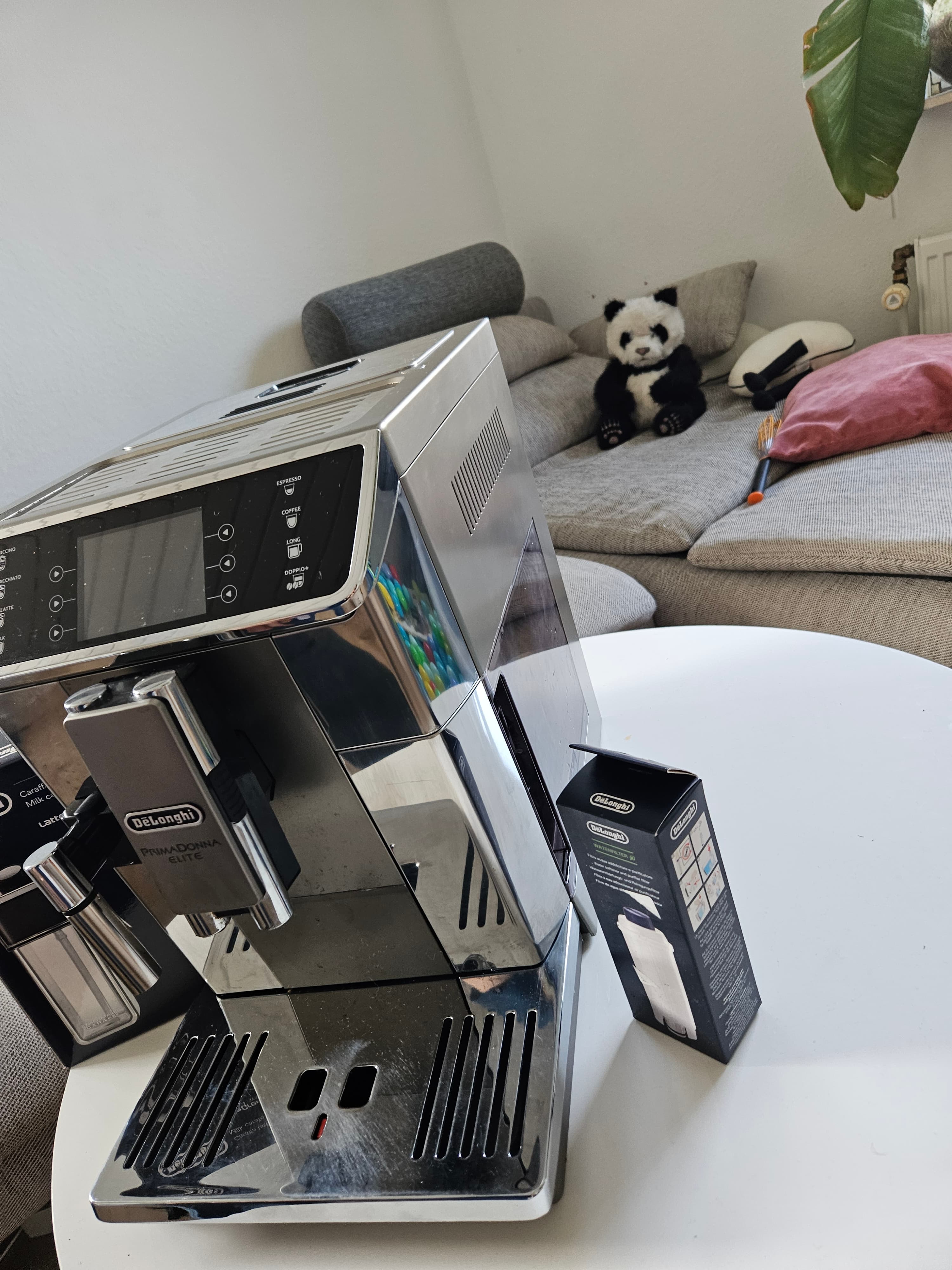 De'Longhi PrimaDonna Elite ECAM 650.55.MS